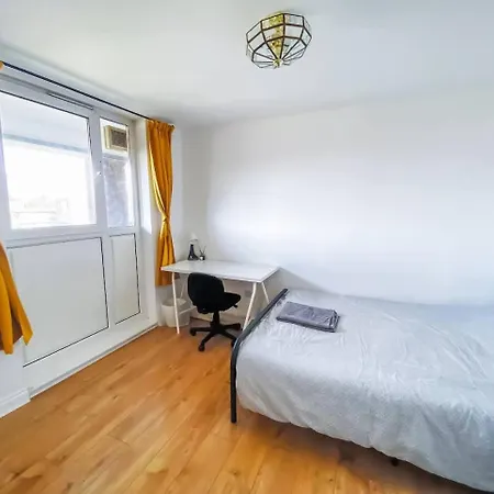Spacious Room With City Skyline Views Close To London Eye Exterior foto