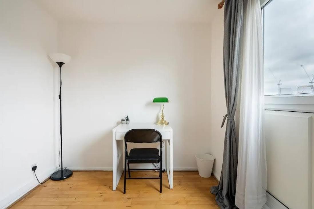 Quarto em Acomodações Particulares Spacious With Skyline Views Close To Eye Londres